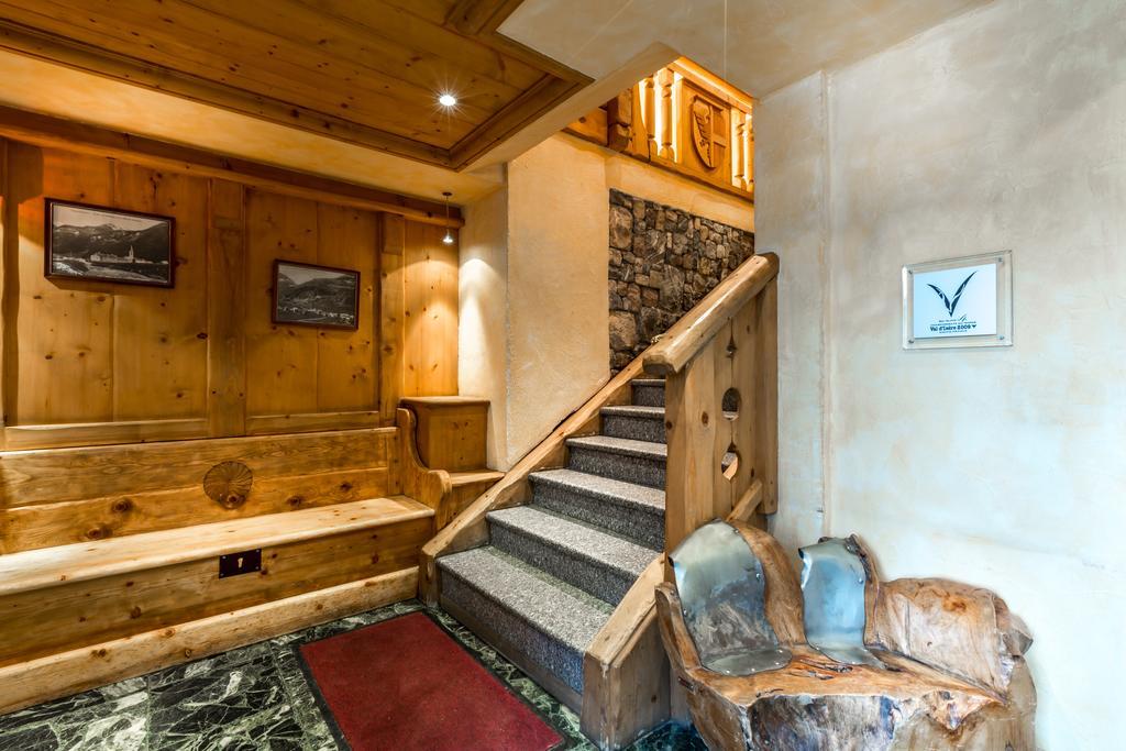 ホテル レ クレート ブランシュ Val-dʼIsère エクステリア 写真