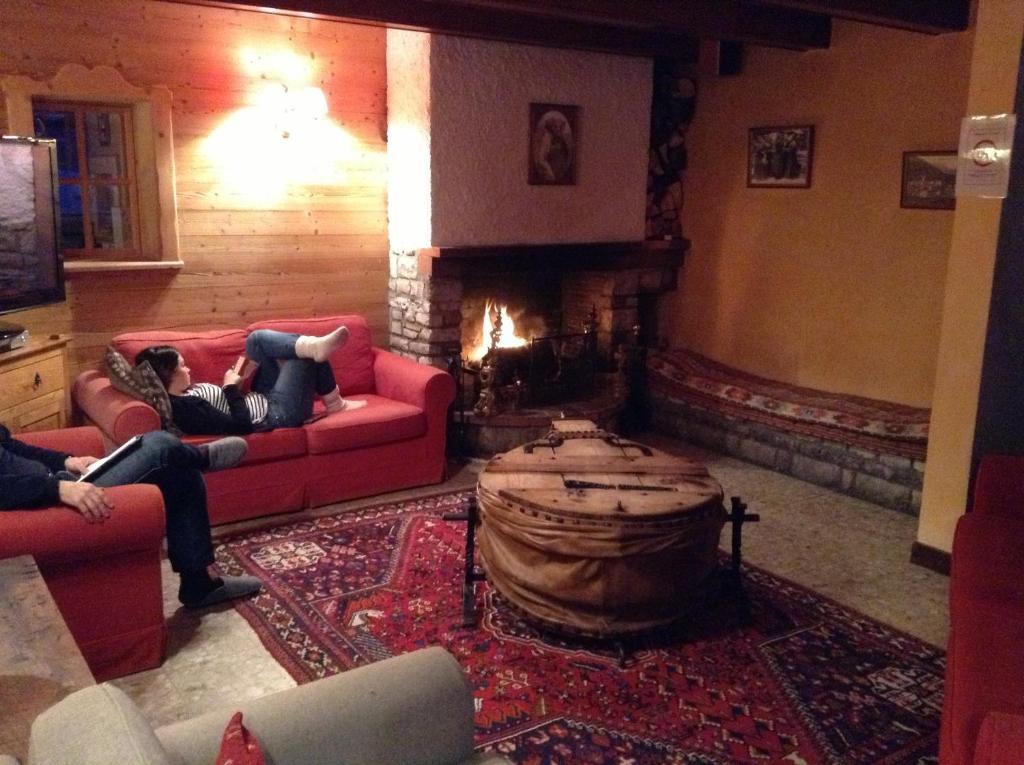 ホテル レ クレート ブランシュ Val-dʼIsère エクステリア 写真